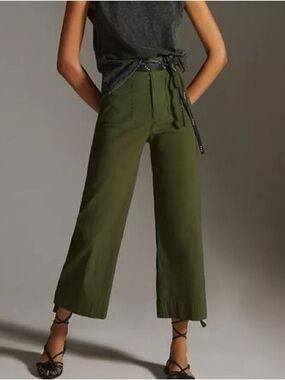 Anthropologie Colette Cropped Pants by Maeve in Holly green size 29 Magic Fabric